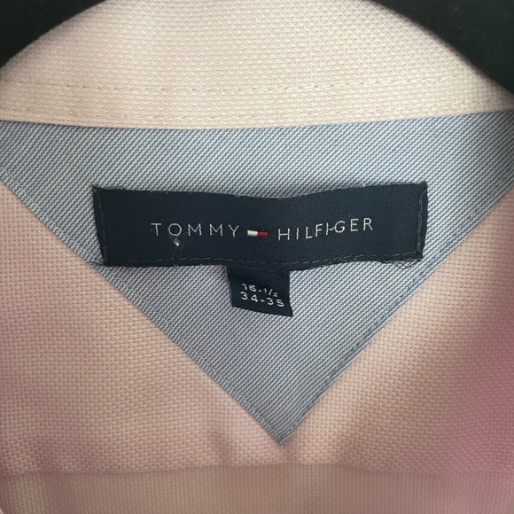 Tommy Hilfiger Soft Pink Dress Shirt - Picture 2 of 4